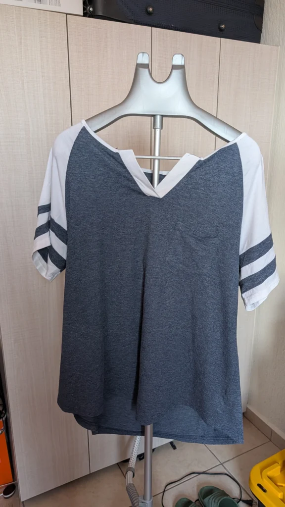 camisa con mangas blancas